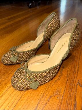Vintage Tweed Heels with heart detail 11B